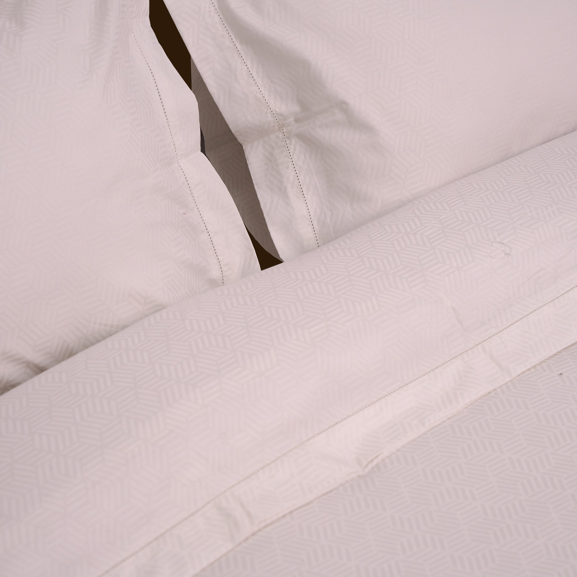 White Jacquard Duvet Cover Set-Luxe Edition