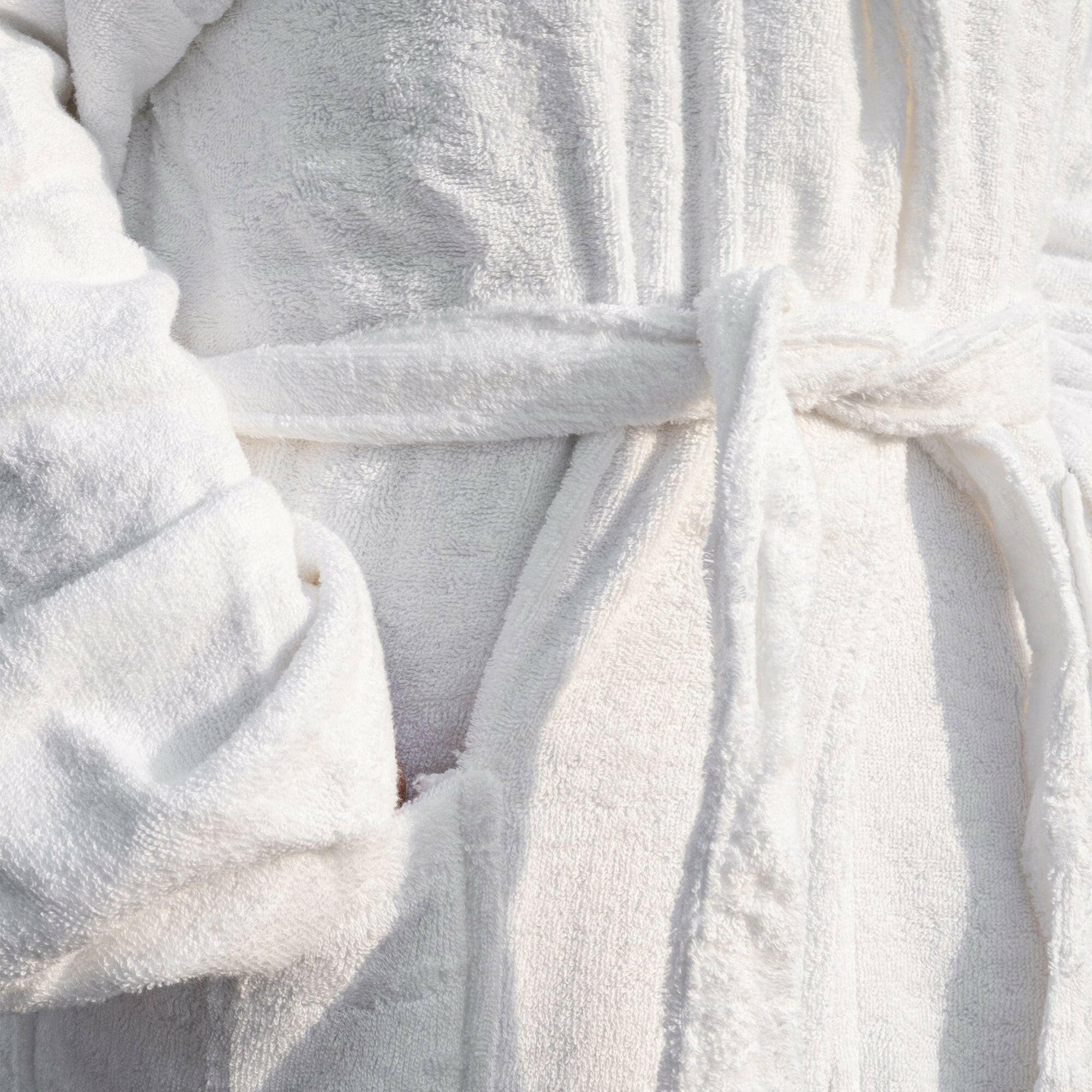 The Linen Company Accessories Large White Plain Bathrobe