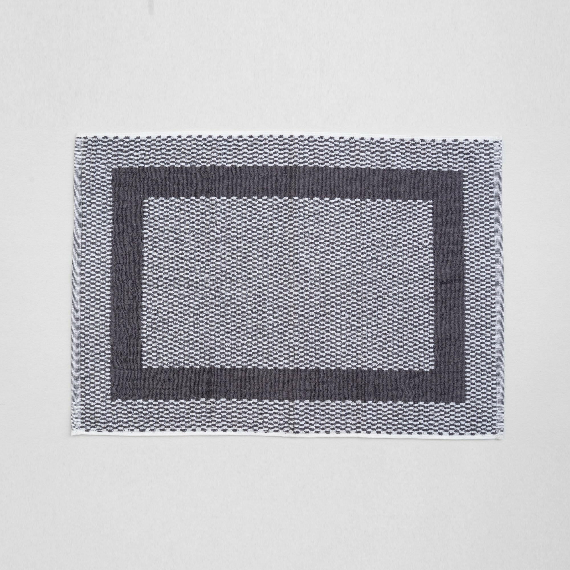 The Linen Company Bath Standard Charcoal Checkered Bath Mat
