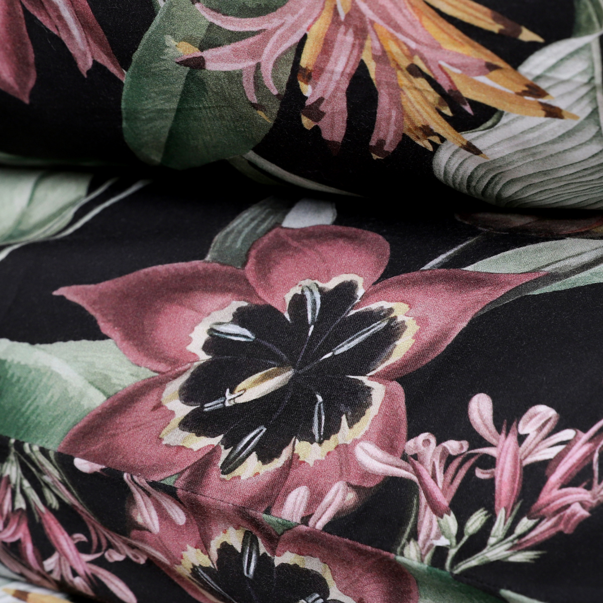 The Linen Company Bedding Flat Sheet Set / King Venom Garden Bed Sheet Set