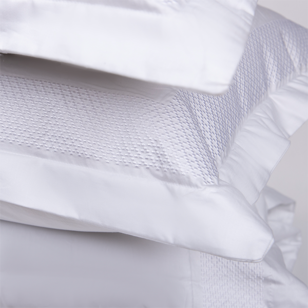 The Linen Company Bedding King White 750 Supima Wood Work Duvet Cover Set