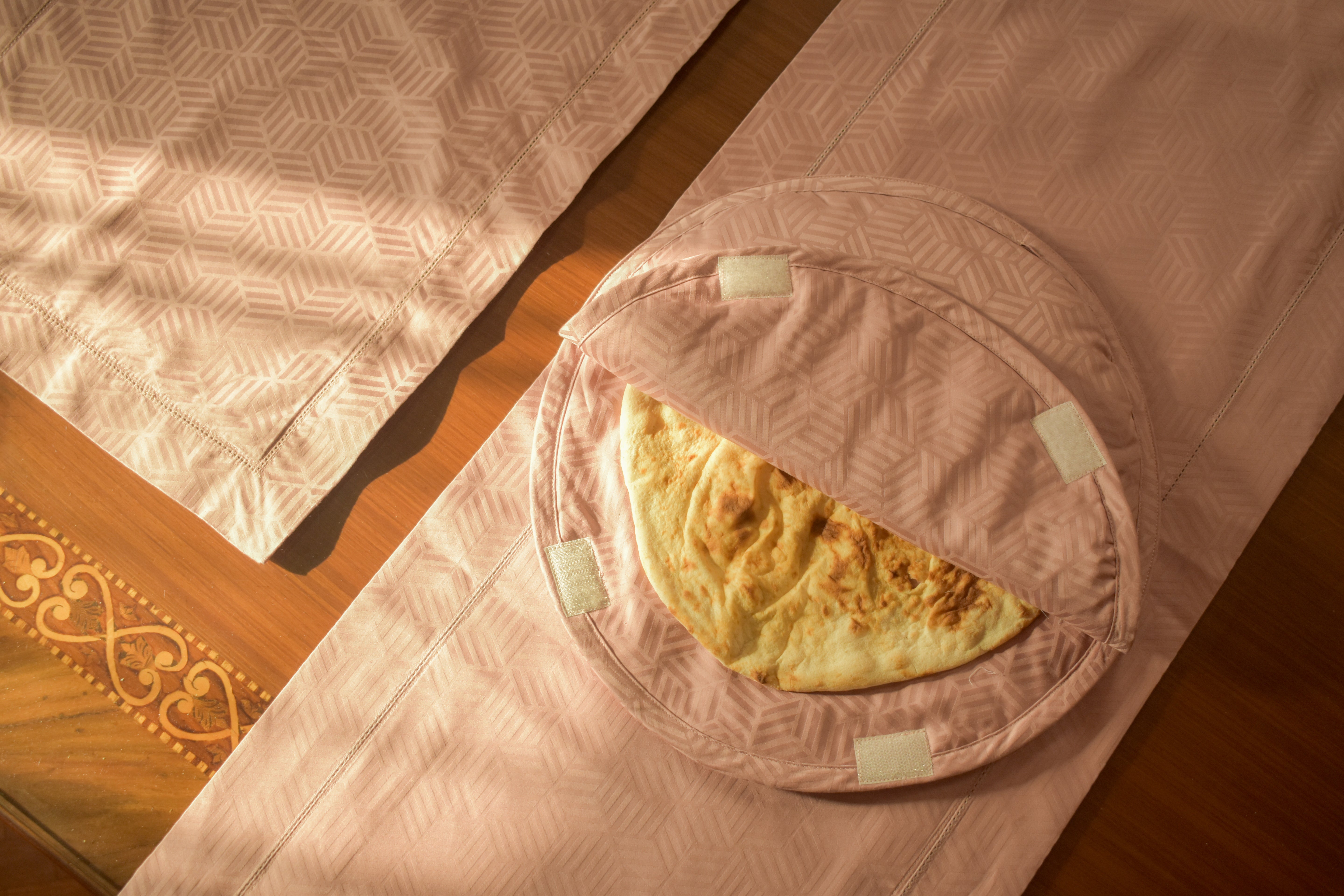 Rose Pink Jacquard Roti Cover Luxe-Edition