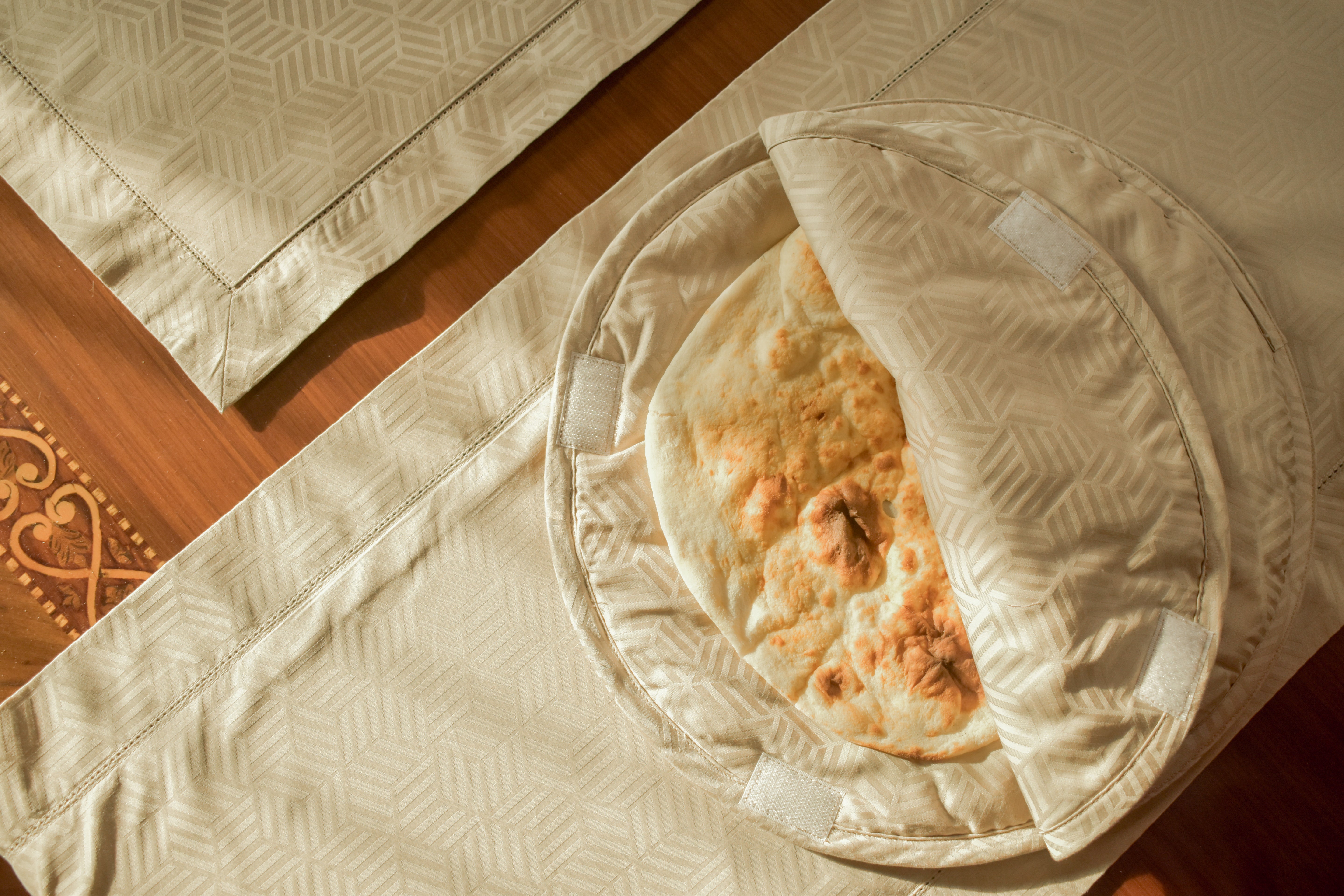 Taupe Jacquard Roti Cover Luxe-Edition