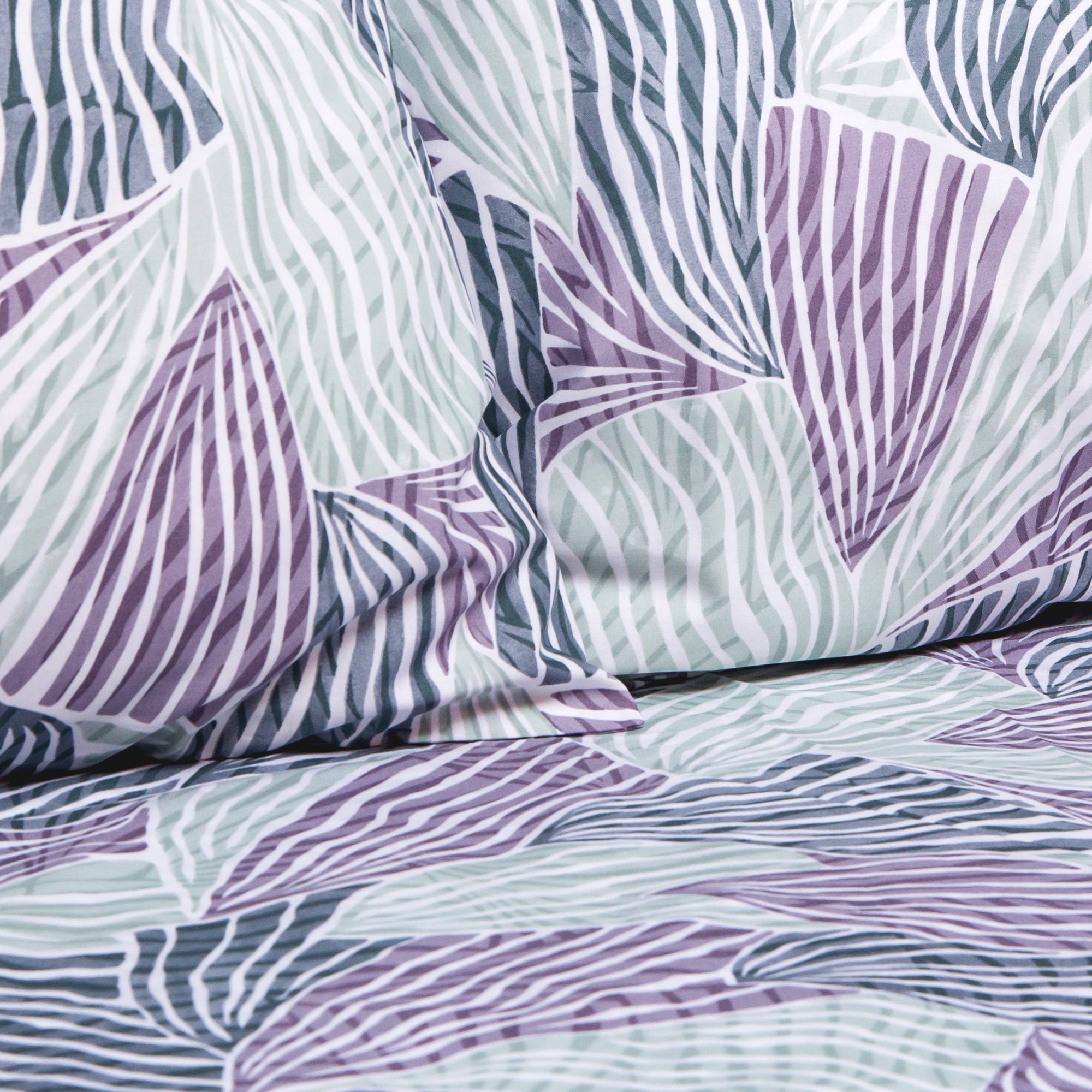 Botanical Stripes Bed Sheet Set