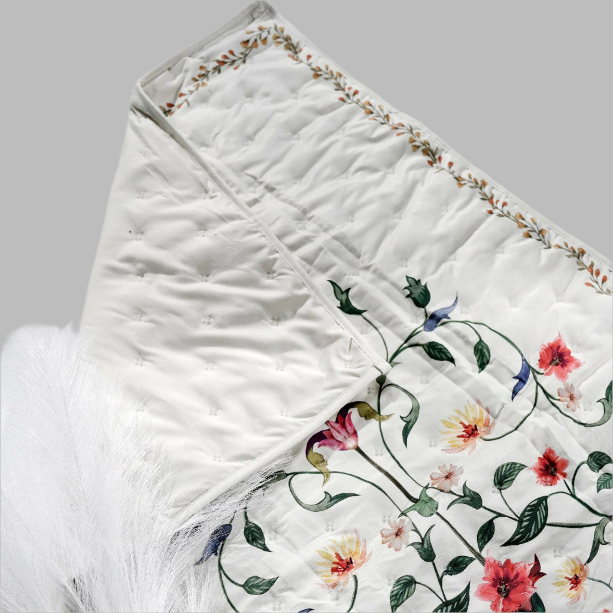 Ethereal Quilted Travel Prayer Mat - THE LINEN COMPANY
