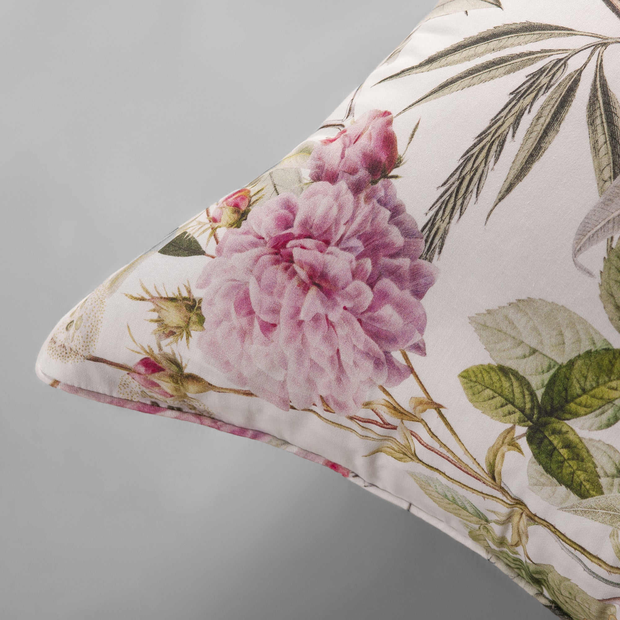 The Linen Company Accessories Standard Spring Bloom Cushion Cover