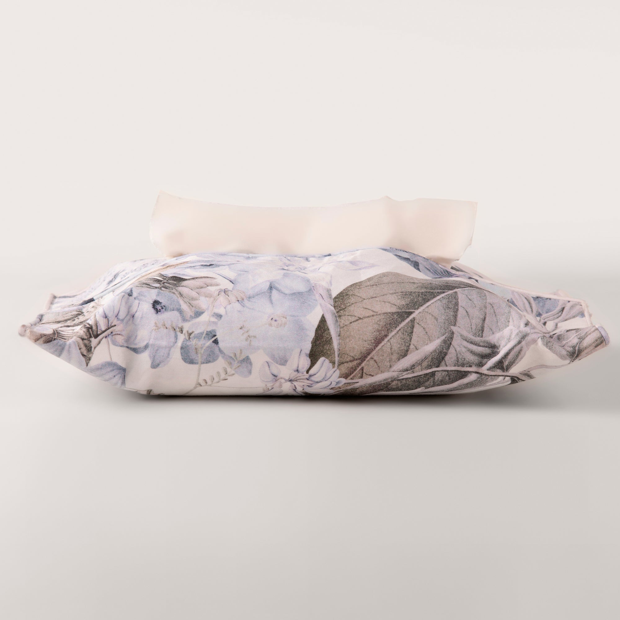 The Linen Company Accessories Standard Whispers Tissue Box Cover