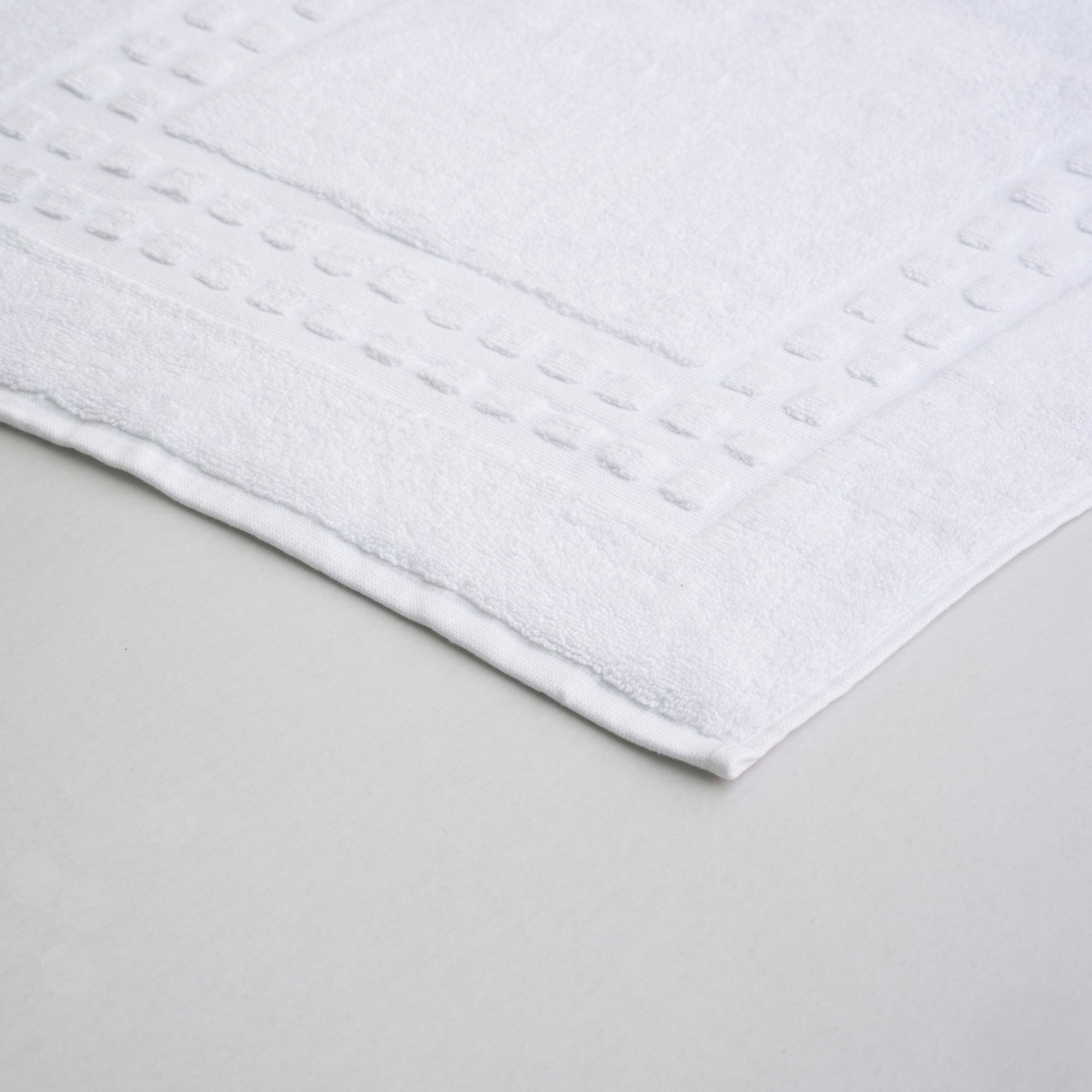 The Linen Company Bath Standard White Block Bath Mat