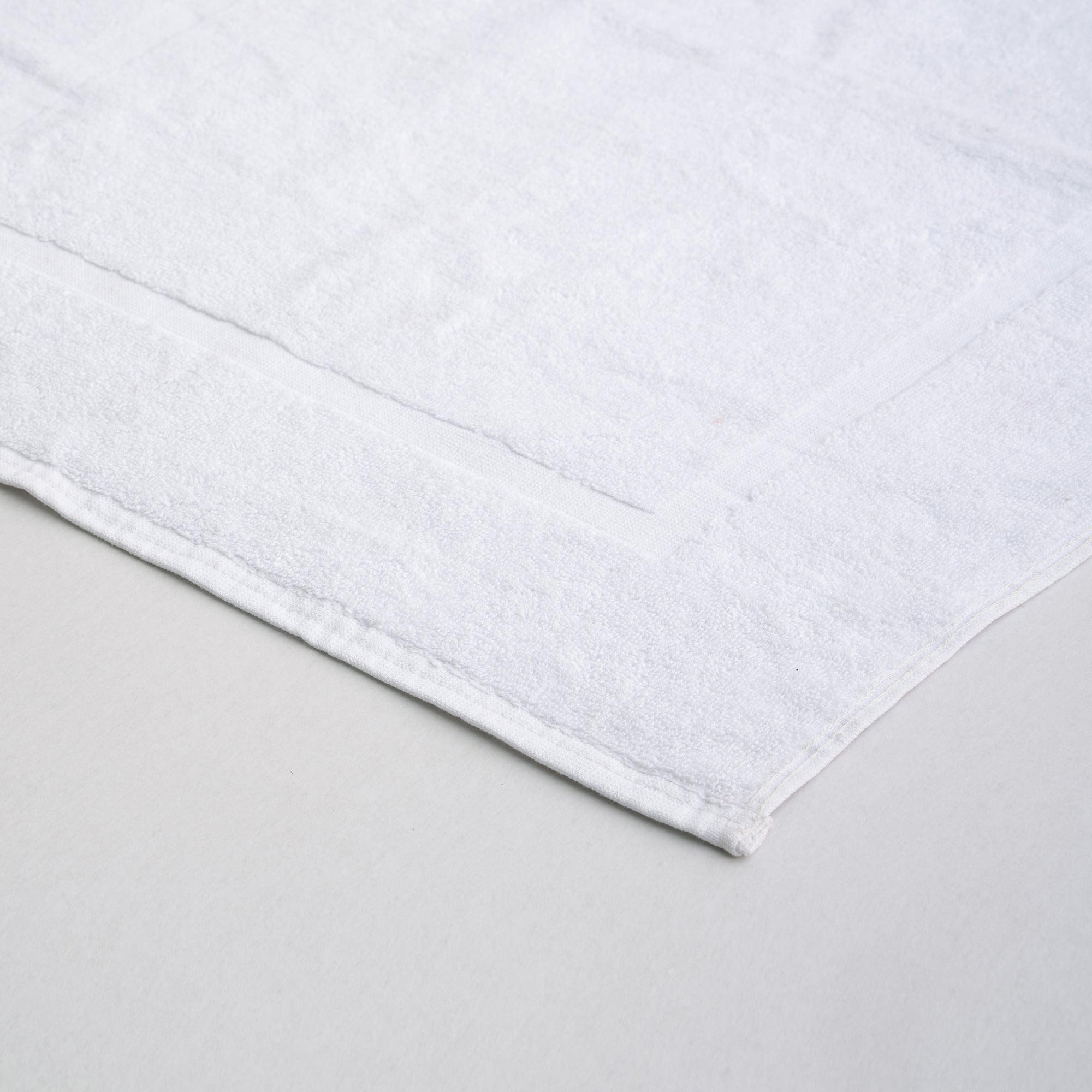 The Linen Company Bath Standard White Framed Bath Mat