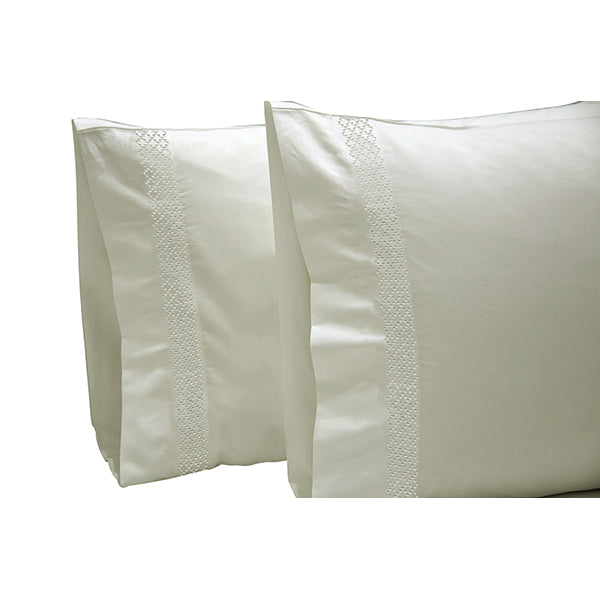 The Linen Company Bedding 30x20 Ivory 800 Supima Wood Work Pillowcases