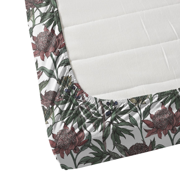 The Linen Company Bedding Fitted Sheet Set / King Sugarbushes Day Bed Sheet Set