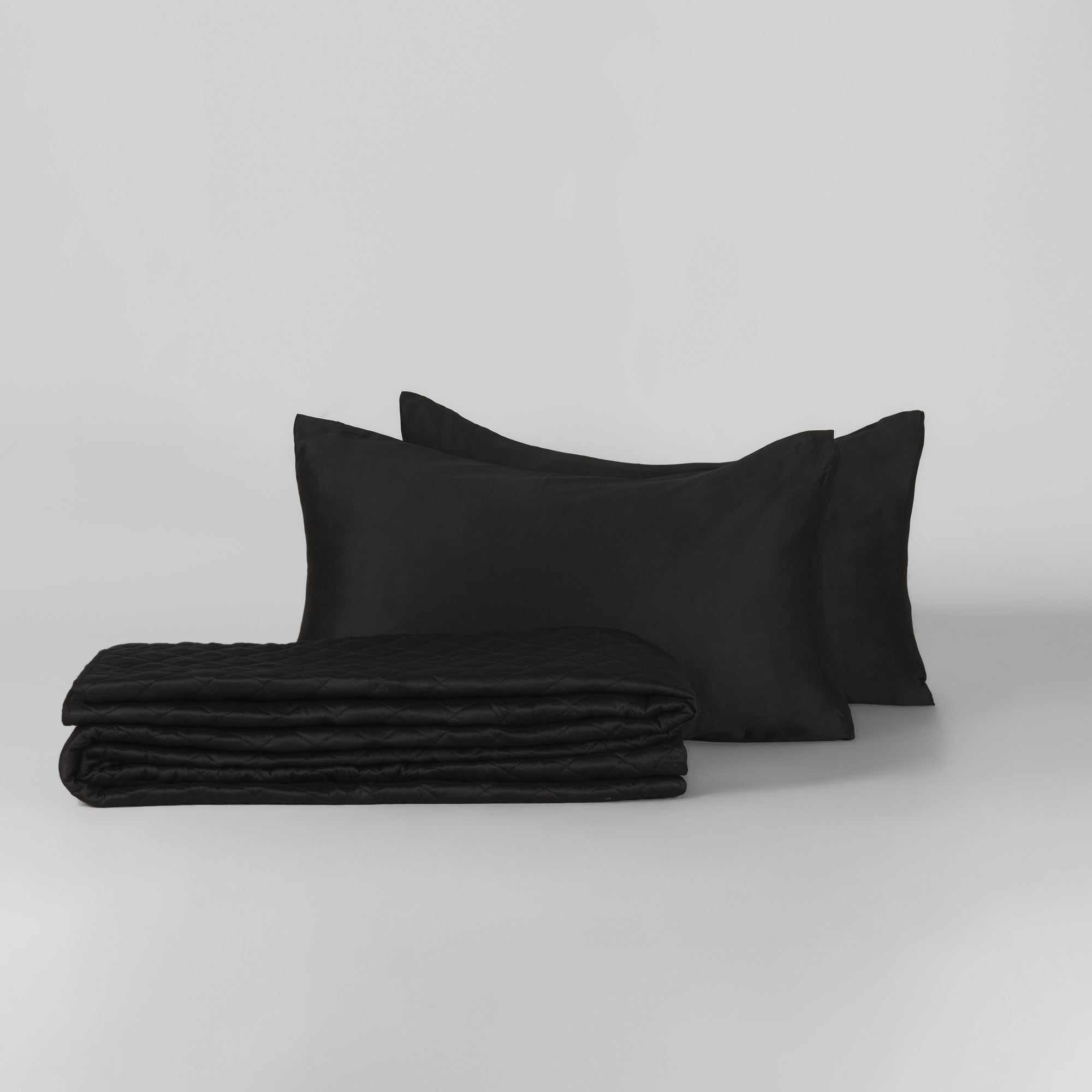 The Linen Company Bedding King Black Quilted Bedspread Set