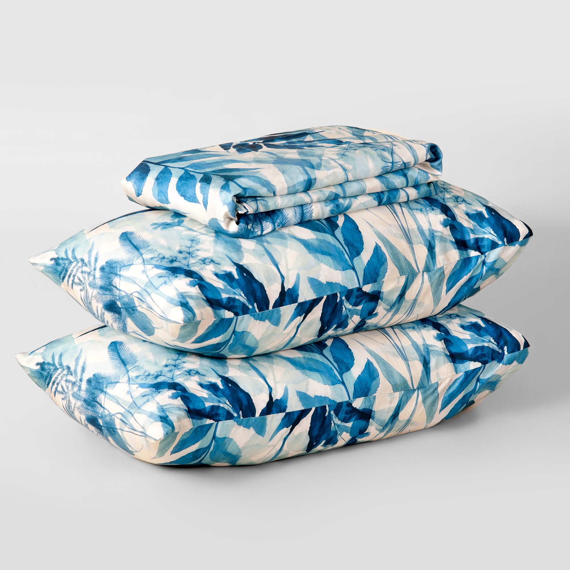 The Linen Company Bedding King Icefall Bed Sheet Set