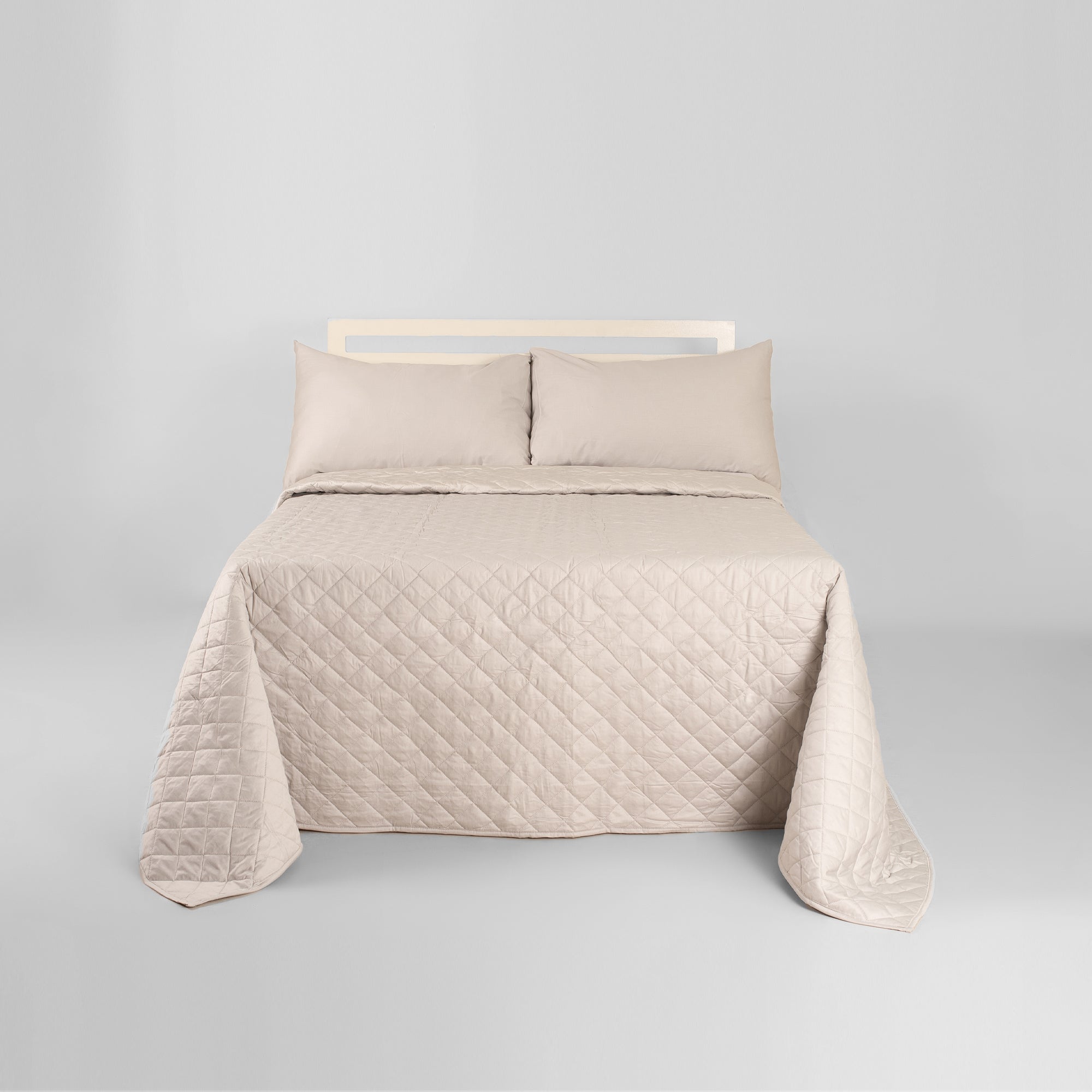 The Linen Company Bedding King Soft Grey Quilted Bedspread Set