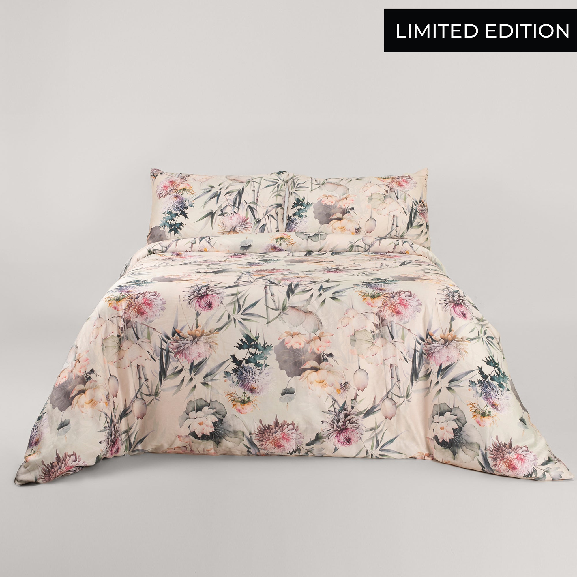 The Linen Company Bedding Pearlescent Duvet Cover Set