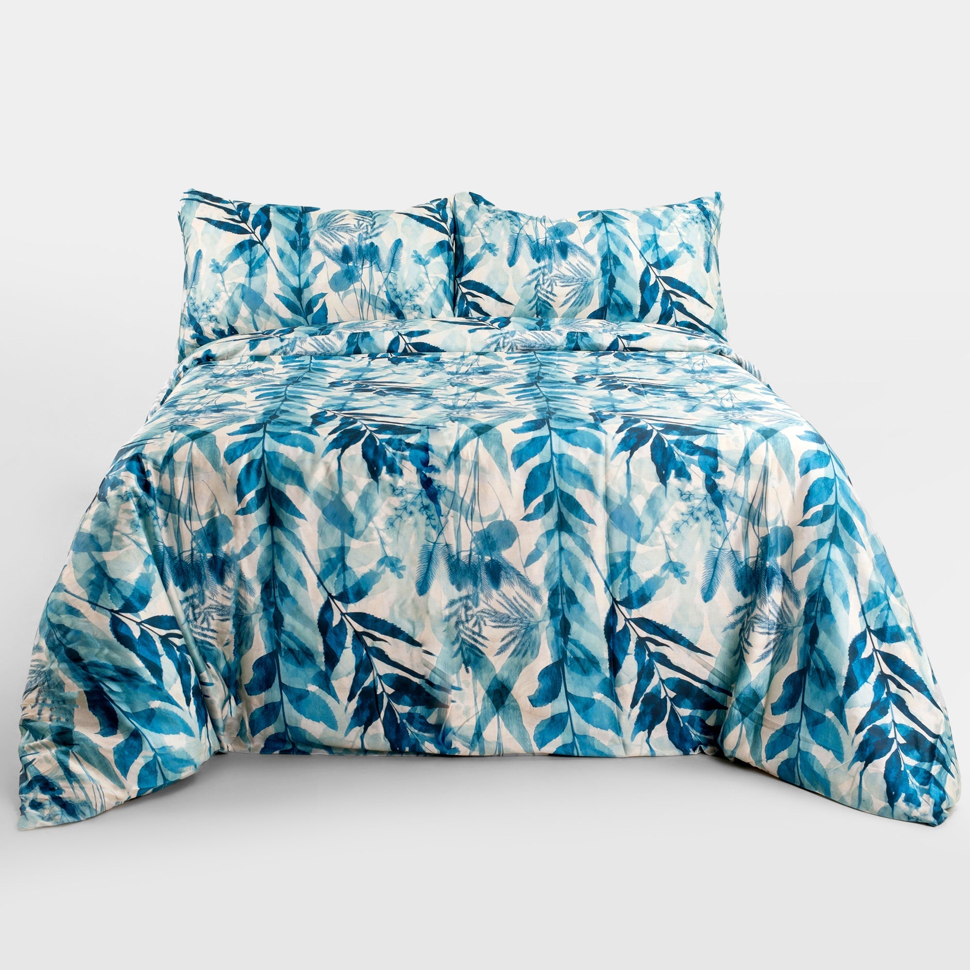 The Linen Company Bedding Queen Icefall Duvet Cover Set