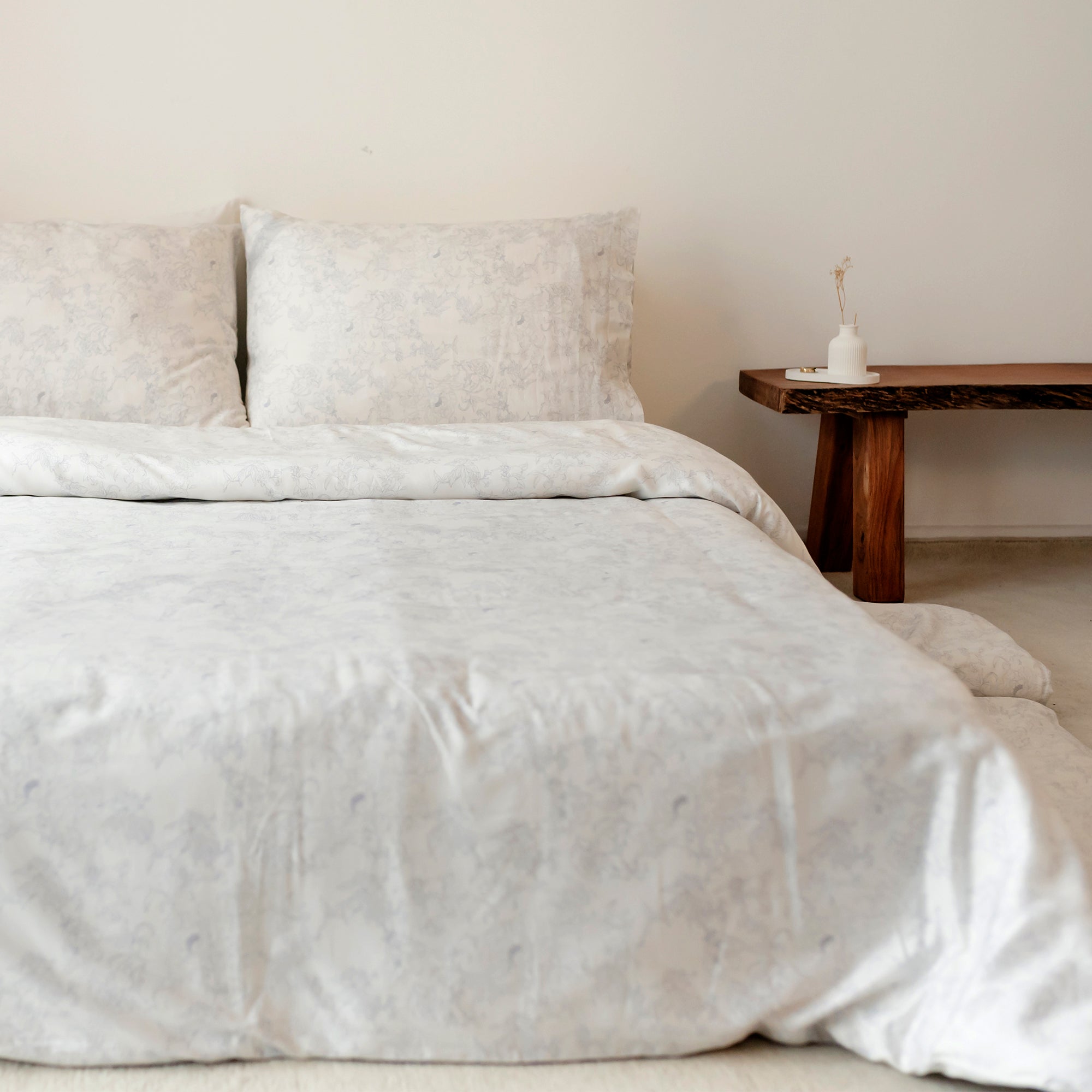 The Linen Company Bedding Queen Raha Bed Sheet Set