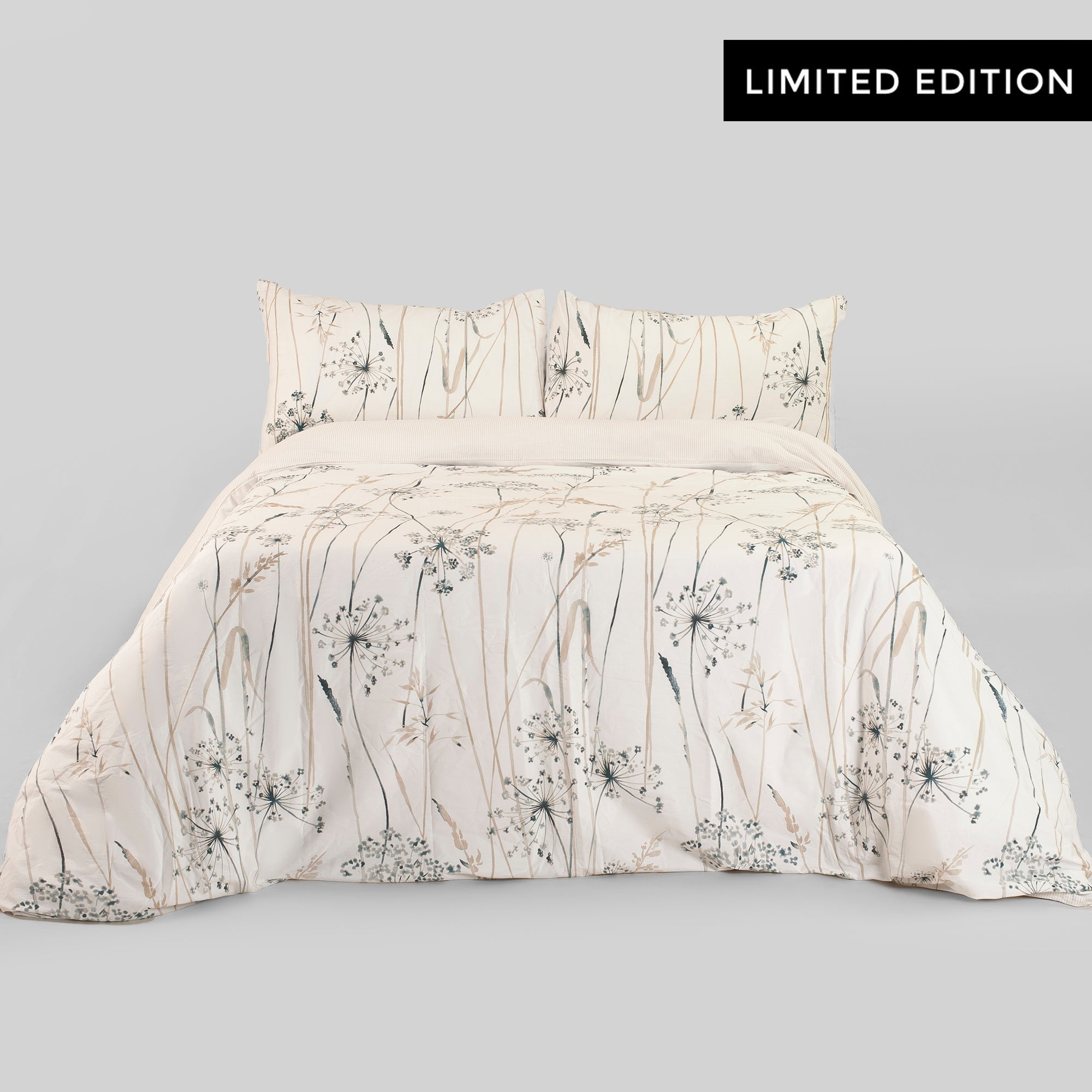 The Linen Company Bedding Queen Snowflake Duvet Cover Set