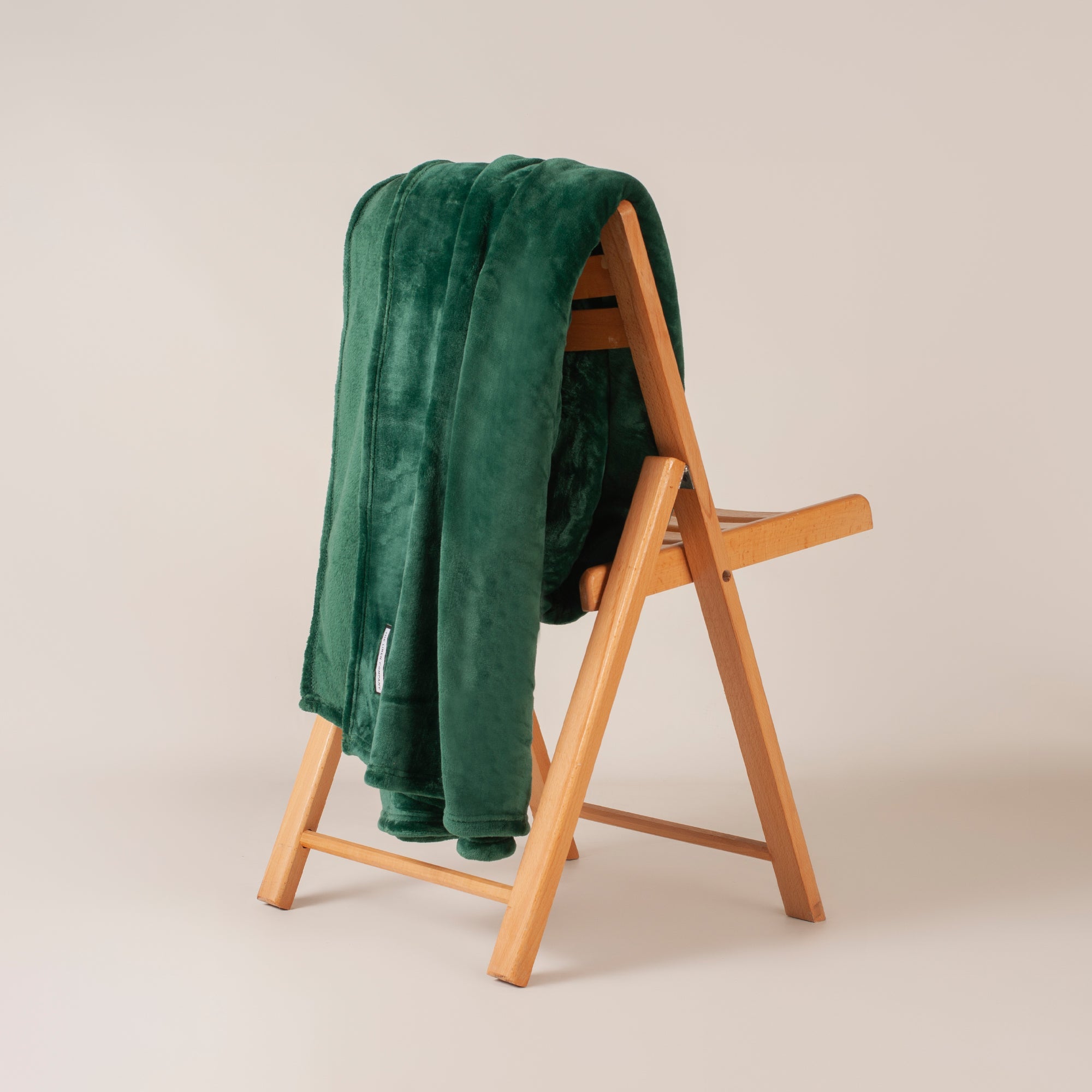 The Linen Company Bedding Single Emerald Green Microfiber Plush Blanket