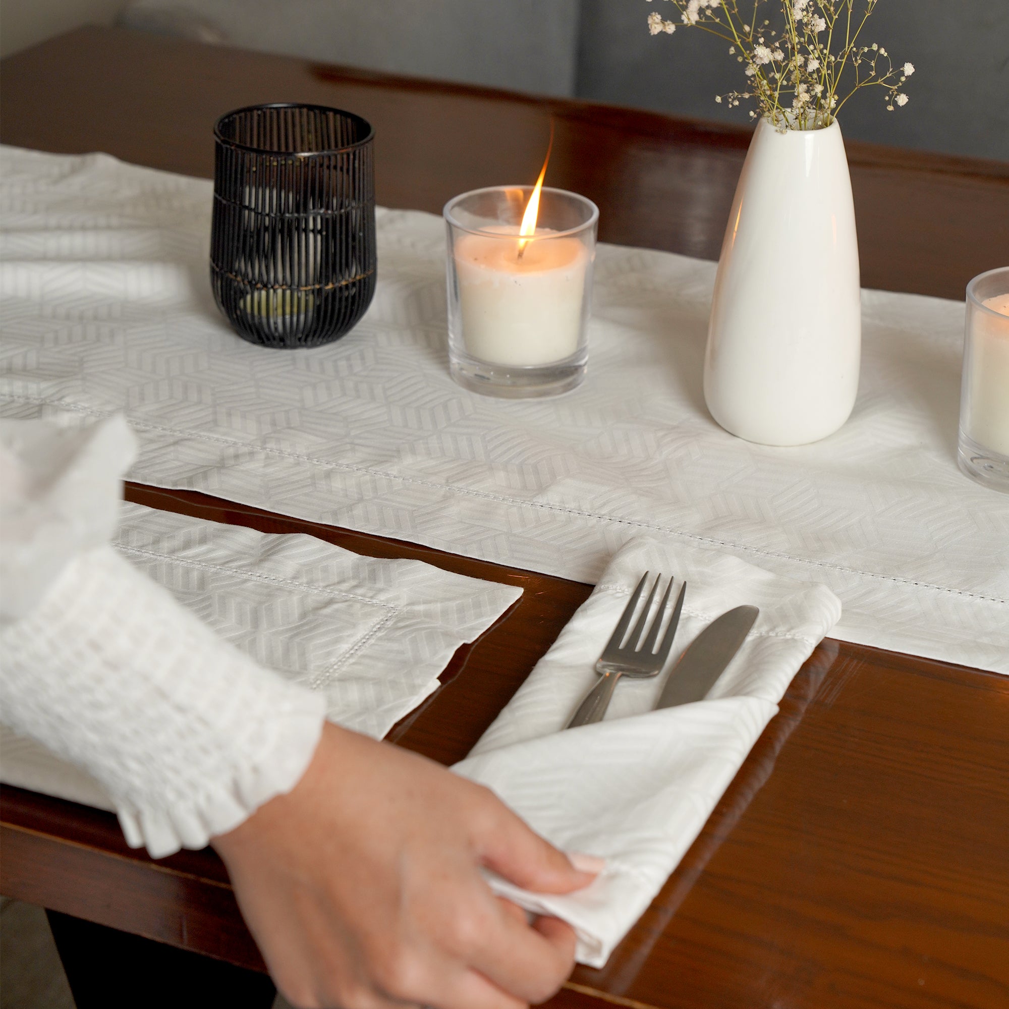 White Jacquard Table Napkin Luxe-Edition
